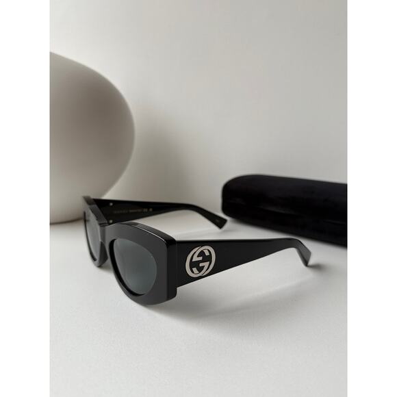 NEW Gucci GG1843S Black Cat Eye Sunglasses $515 main image 6